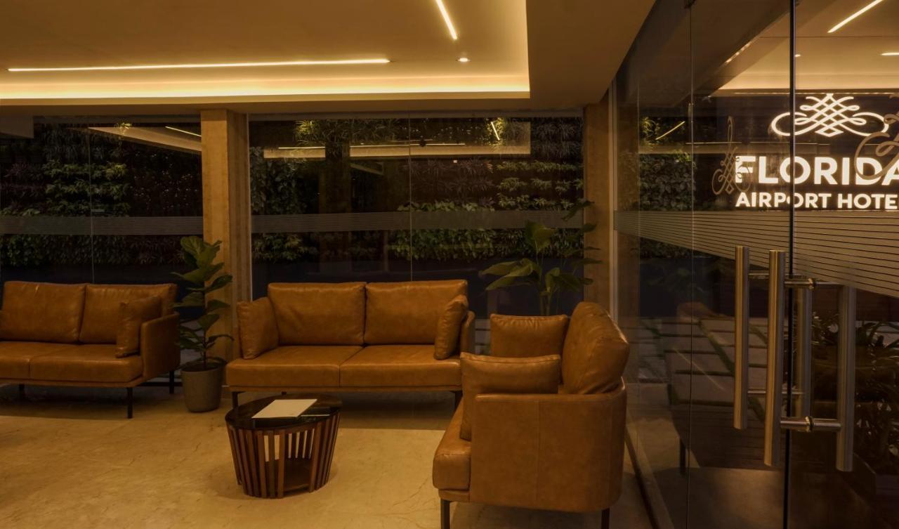 Florida Airport Hotel Kochi Nedumbassery Exterior foto